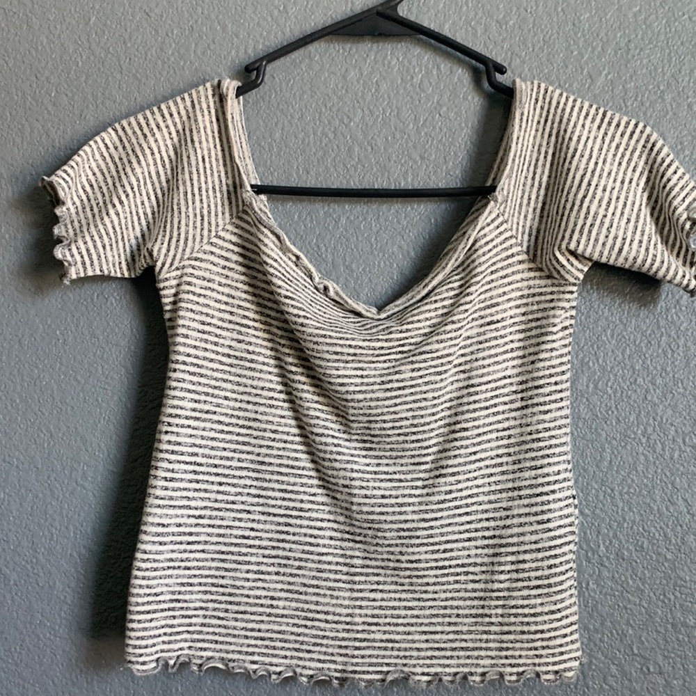 Off the Shoulder Crop Top